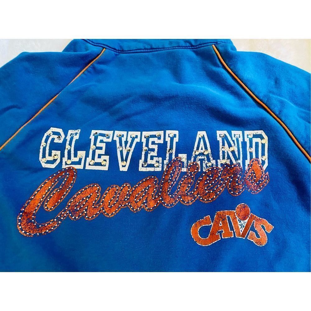 💥Cleveland Cav’s Rhinestone Zip Up Sweatshirt 💥